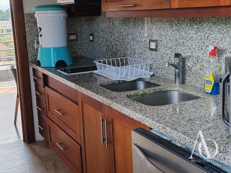 Apartamento en Alquiler Edificio Lindora Lofts, zona 16 — Apartamento en Alquiler en Zona 16, Guatemala, Ciudad — foto 4 de 14
