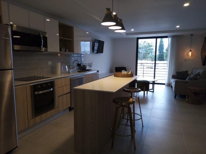 APARTAMENTO EN ALQUILER EDIFICIO MIRA ZONA 10 — Apartamento en Alquiler en Mira, Zona 10, Guatemala, Ciudad — foto 14 de 17