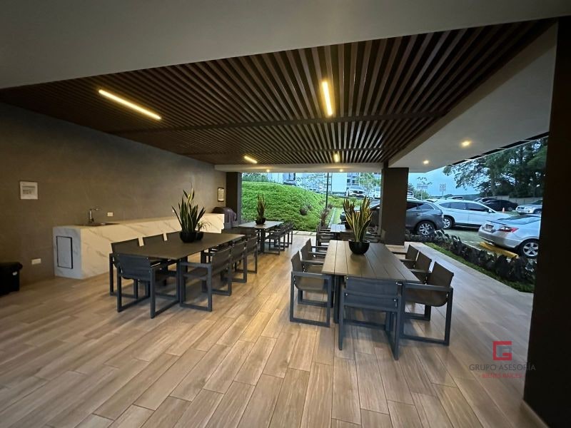 Acogedor Apartamento en Venta Sakai zona 1 Mixco - 4