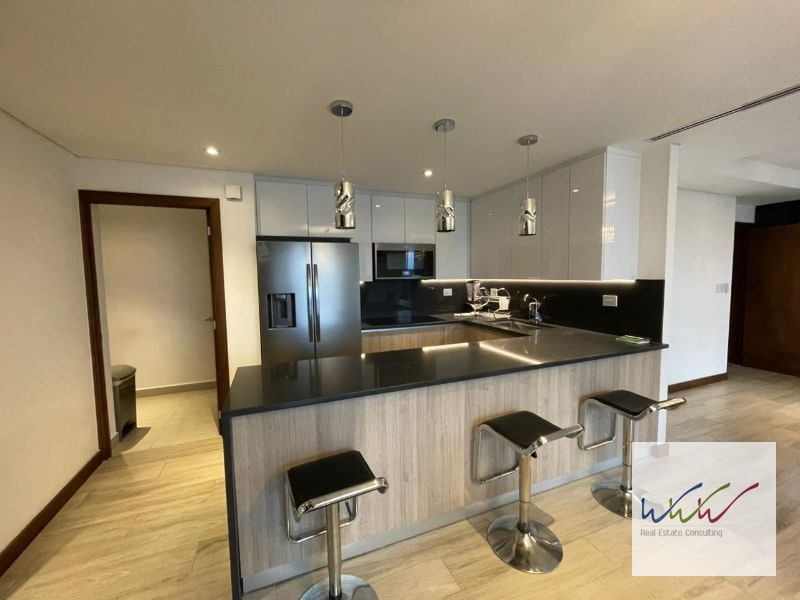 Vendo Apartamento como inversión en Reserva 10, zona 10 - 14