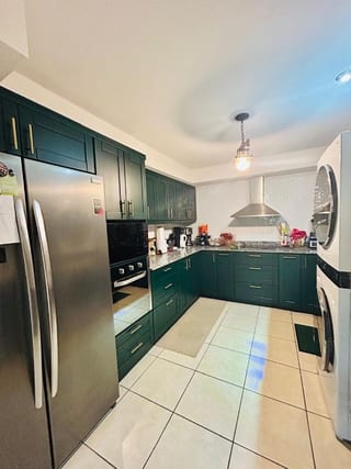 Apartamento en venta en zona 16 con cocina renovada — Apartamento en Venta en Bosques de Euskadi, Zona 16, Guatemala, Ciudad — miniatura 9 de 15
