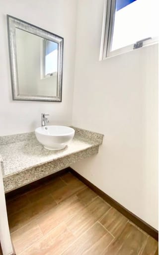 Vendo Apartamento Zona 16 1601-V-500 — Apartamento en Venta en Edificio Trento, Zona 16, Guatemala, Ciudad — miniatura 2 de 9