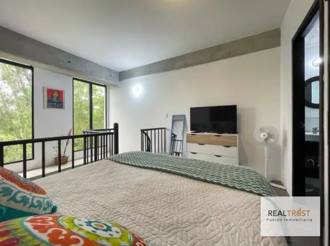 APARTAMENTO TIPO LOFT CON JARDÍN AMUEBLADO EN VENTA ZONA 10 - 2