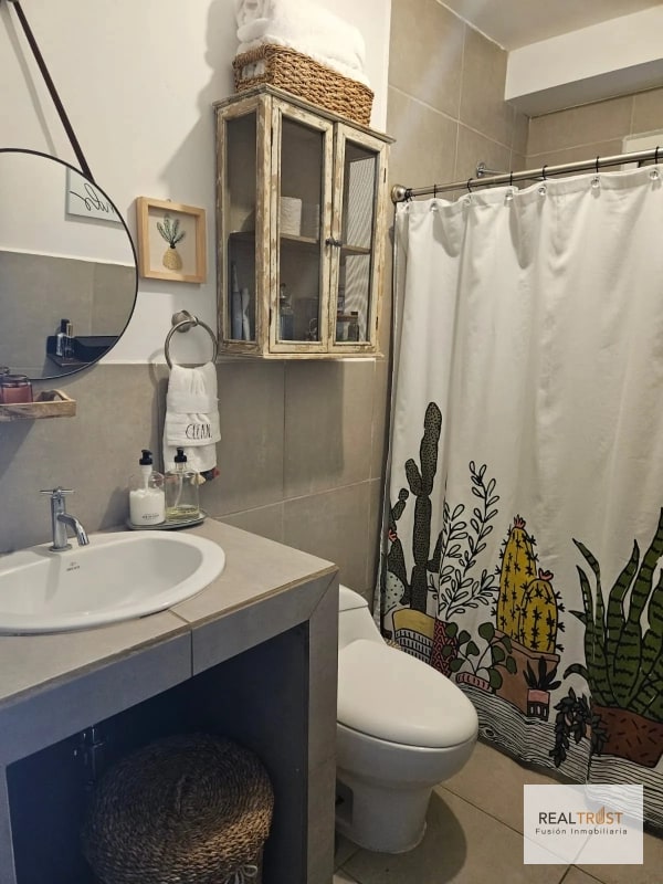 CON TERRAZA EN VENTA CAÑADA 16, Zona 16 - 5