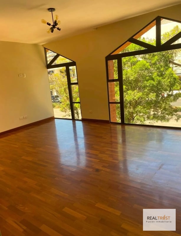 APARTAMENTO EN VENTA ZONA 14 - 4