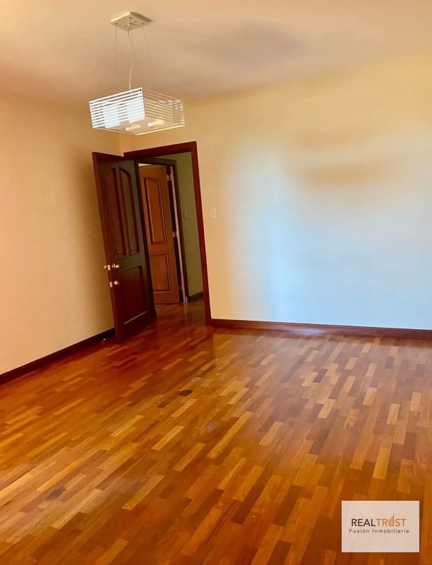 APARTAMENTO EN VENTA ZONA 14 - 2