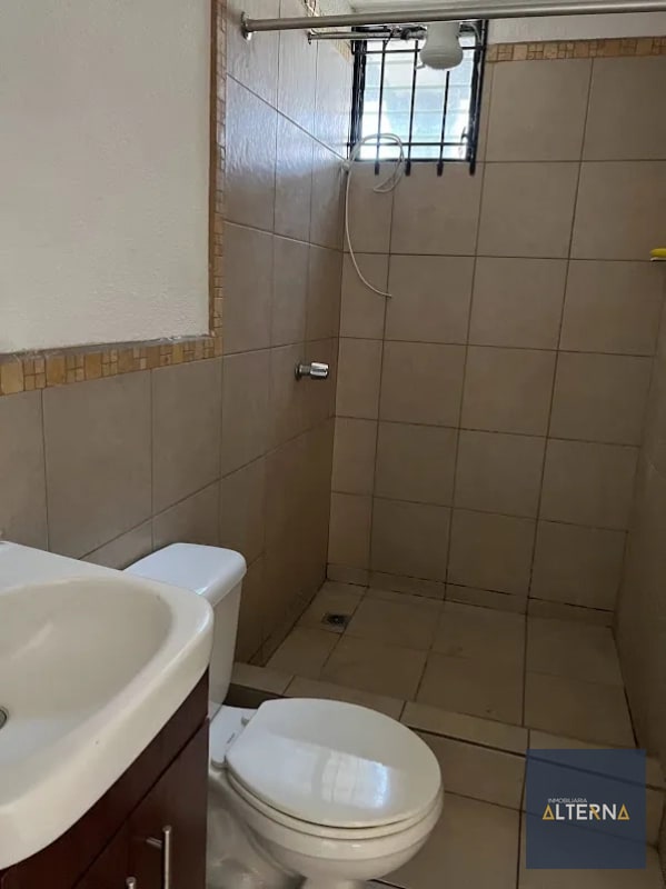 Bonito Apartamento en Renta en Zona 10 - 2