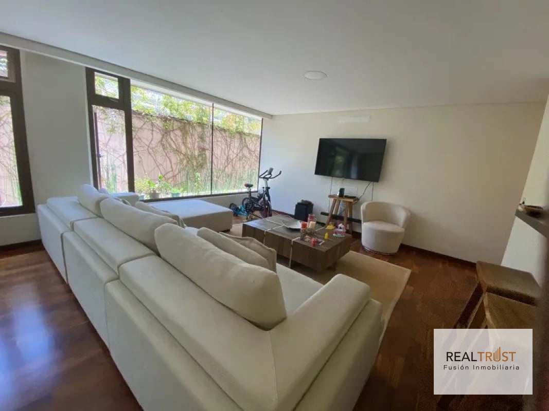 APARTAMENTO EN VENTA ZONA 14 - 7