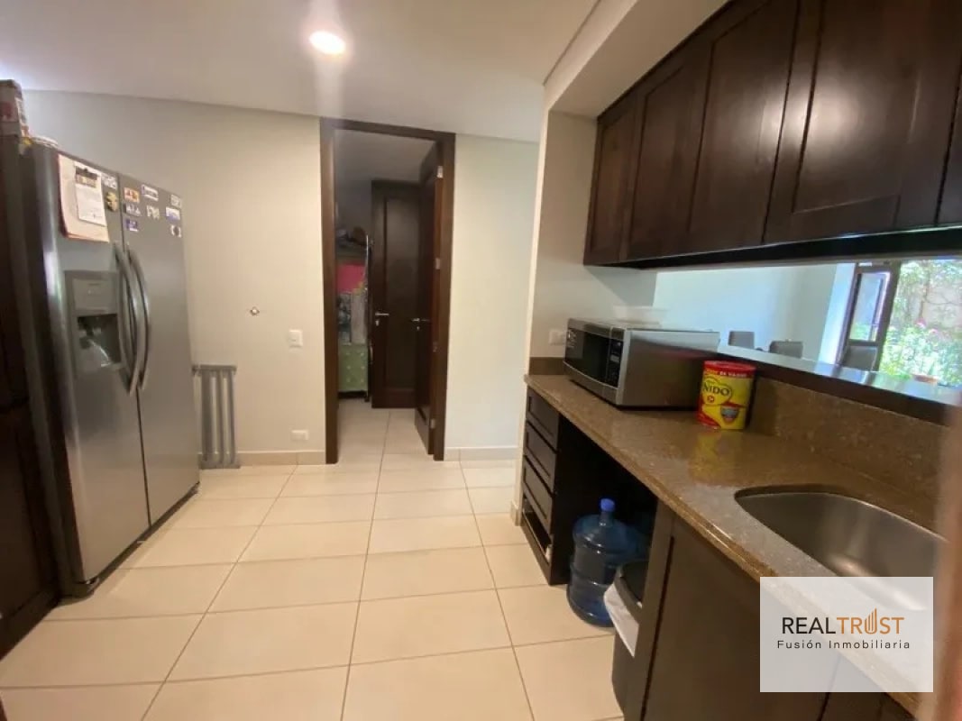 APARTAMENTO EN VENTA ZONA 14 - 4