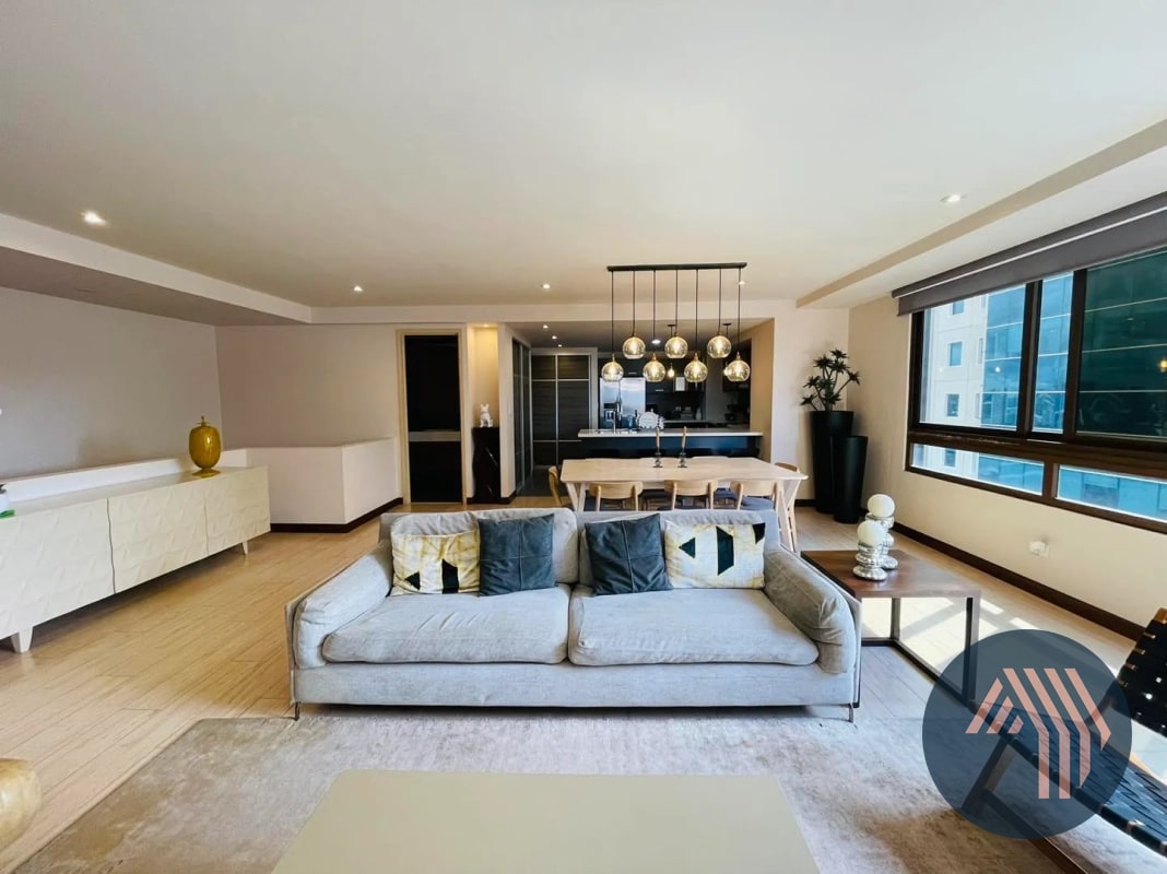 VENTA DE AMPLIO APARTAMENTO DE 2 NIVELES - VEINTI4, ZONA 10 - 14