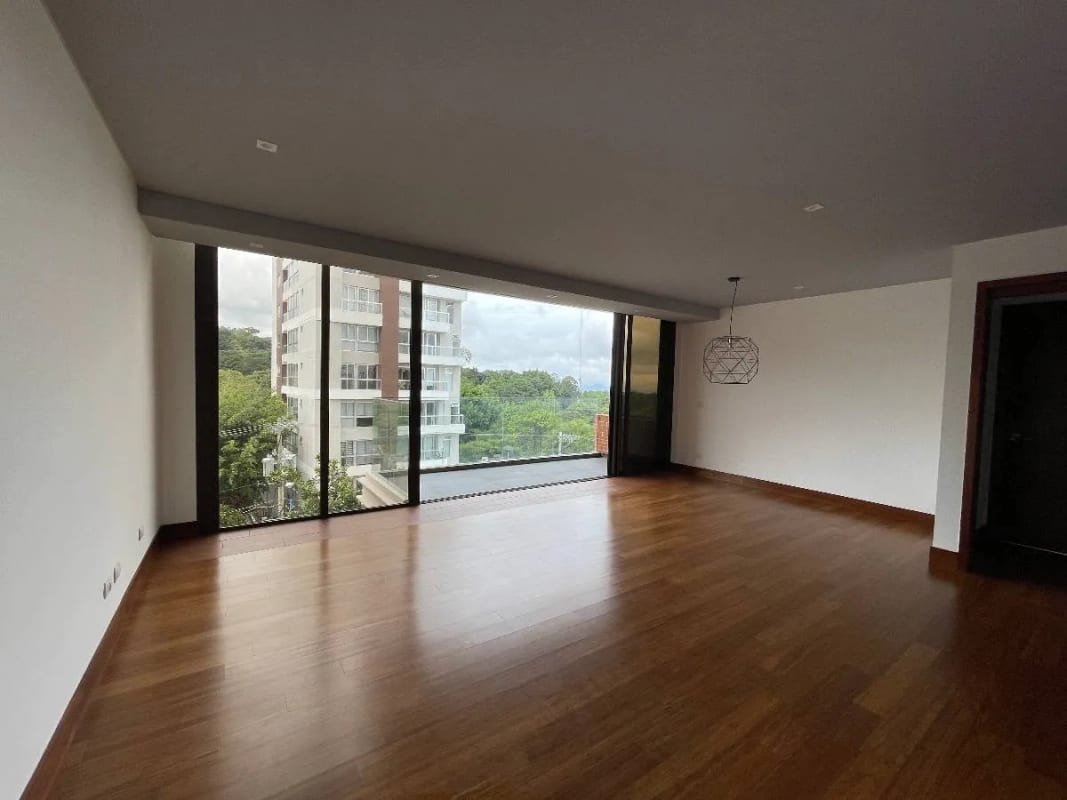 Apartamento Renta Zona 15 VH2, Edificio Boutique, de 3 Dormitorios y Dormitorio de Servicio — Apartamento en Alquiler en Zona 15, Guatemala, Ciudad — foto 4 de 12