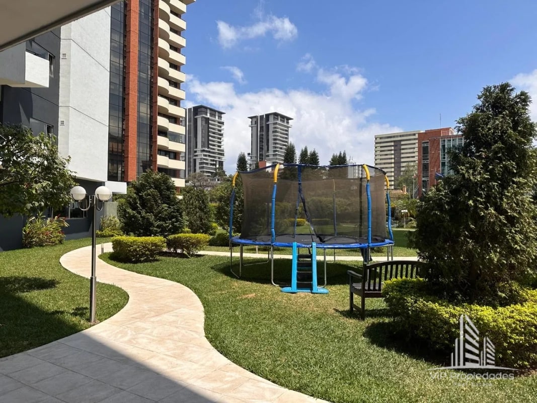 Zona 14 Attica II, Apartamento en alquiler - 1