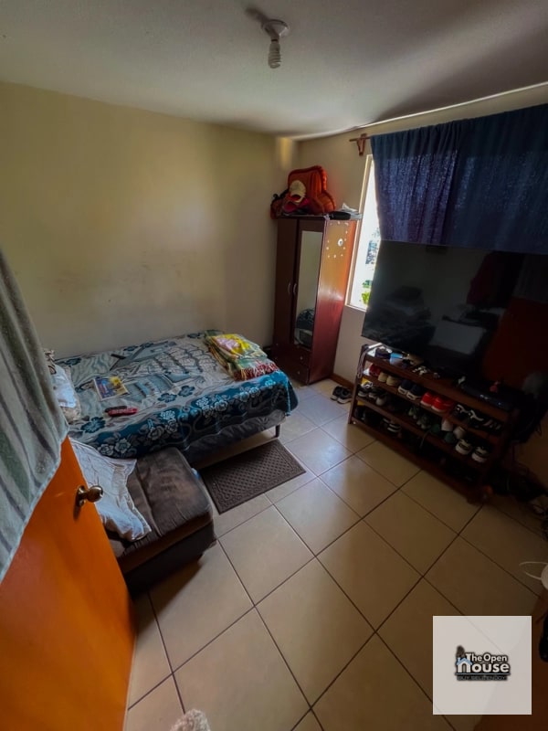 Altos de la colina zona 12 Apartamento en Venta - 11