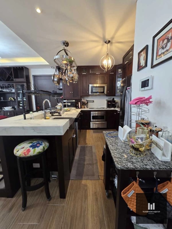 Bello Apartamento en Venta Lirios de Cayala Zona 16 - 1