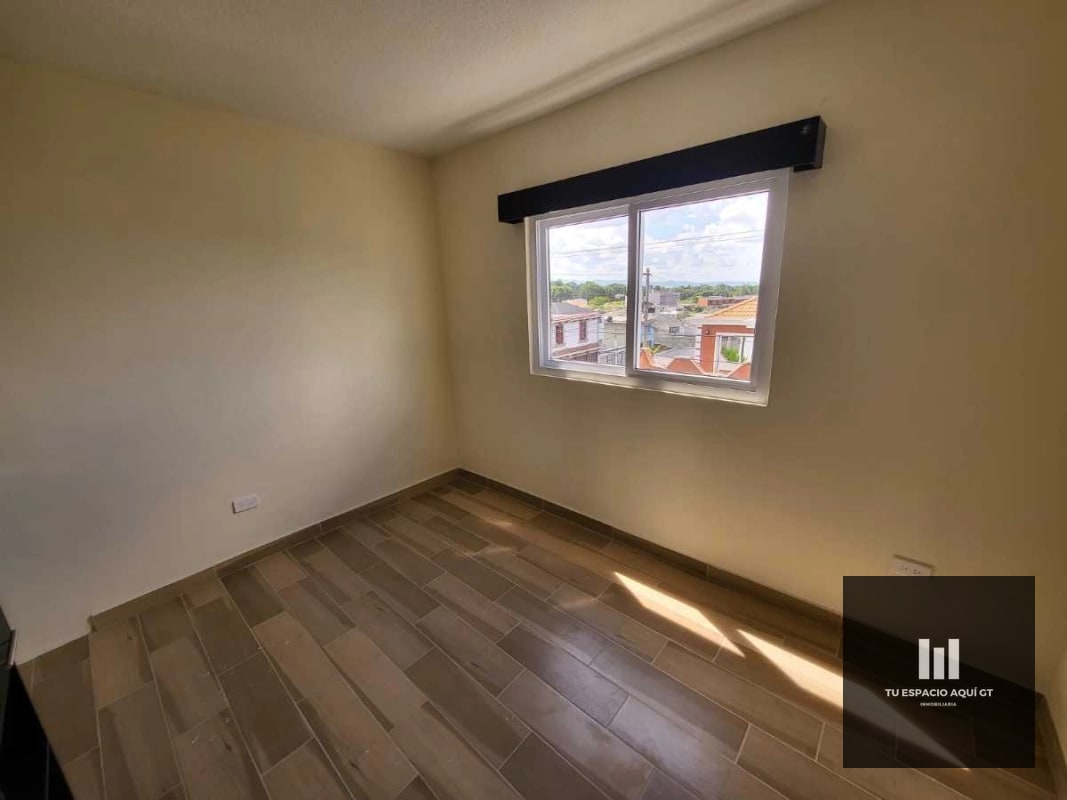 Hermoso Edificio en Venta Hacienda Real Zona 16 con 2 apartamentos - 6