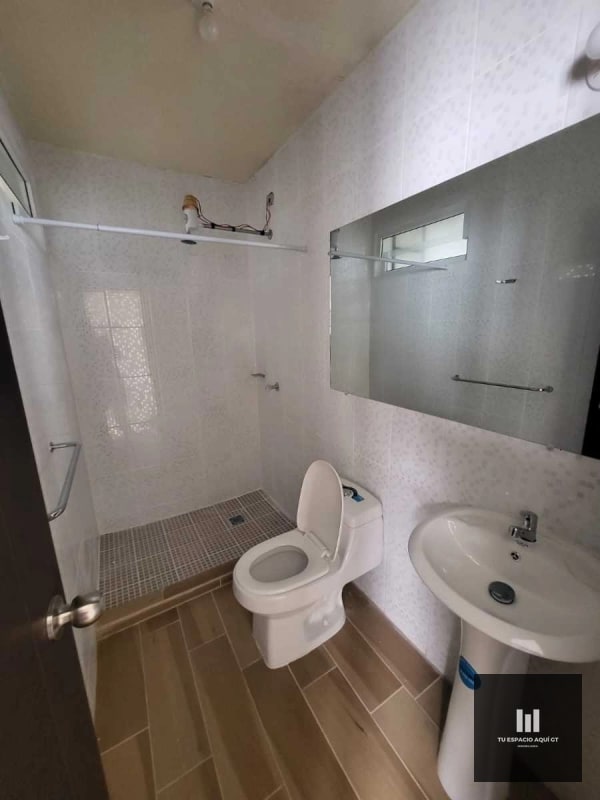 Hermoso Edificio en Venta Hacienda Real Zona 16 con 2 apartamentos - 5