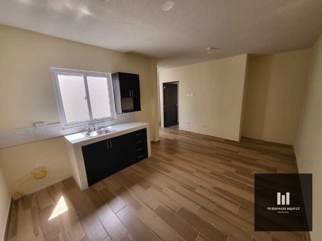 Hermoso Edificio en Venta Hacienda Real Zona 16 con 2 apartamentos - 3