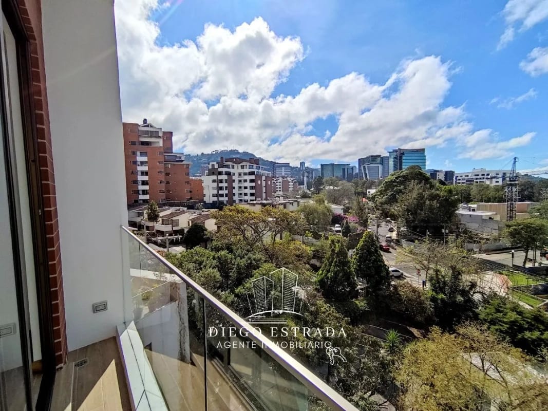 Dentro de garita en vista hermosa 1 — Apartamento en Venta en Zona 15, Guatemala, Ciudad — foto 15 de 16