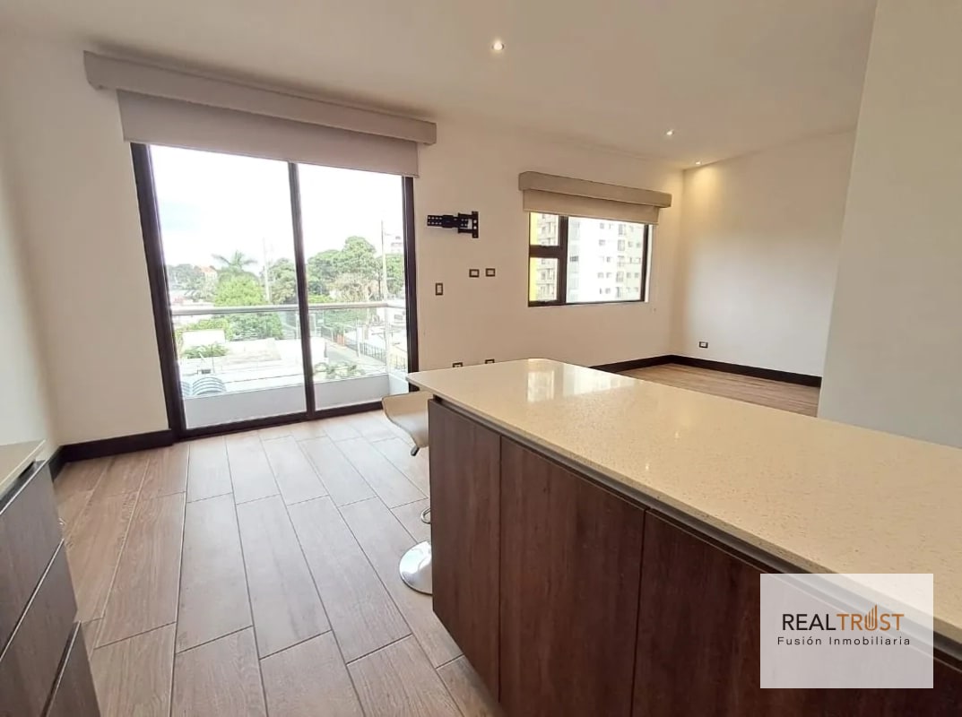 VENTA MODERNO APARTAMENTO ZONA 10 - 3