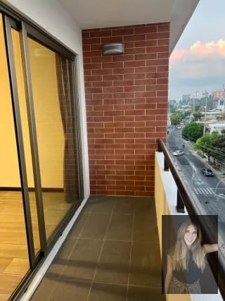 Apartamento en renta en Edificio Segheria zona 14 sector La Villa — Apartamento en Alquiler en Zona 14, Guatemala, Ciudad — miniatura 15 de 17