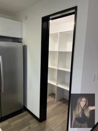 Apartamento en renta en Edificio Segheria zona 14 sector La Villa — Apartamento en Alquiler en Zona 14, Guatemala, Ciudad — miniatura 10 de 17