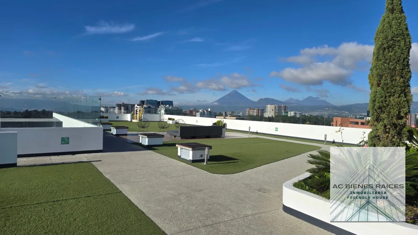 City House en venta zona 10 - 4