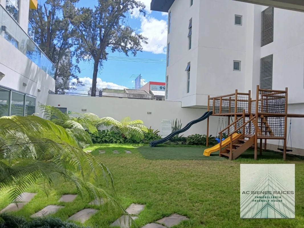 City House en venta zona 10 - 2