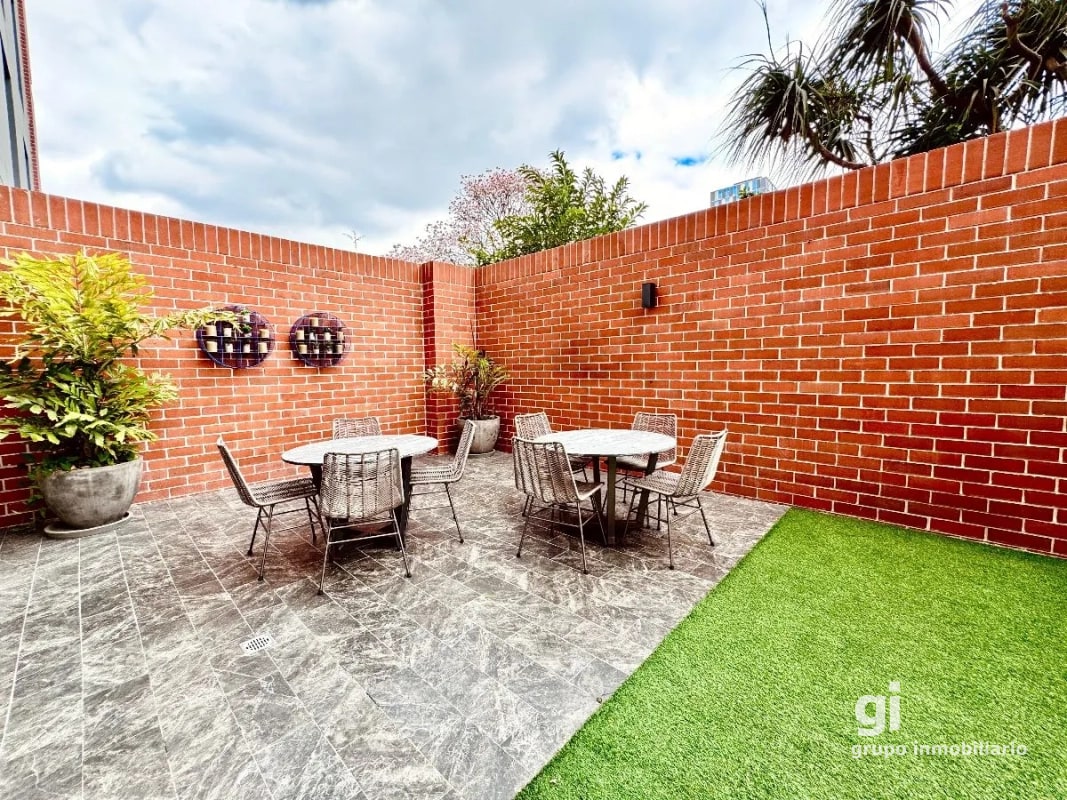 Apartamento en Venta en Zona 10 con Espacios Amplios y Funcionales + Amenidades Exclusivas - 5