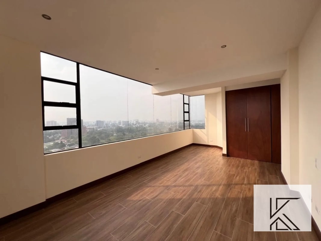 Elegante apartamento en venta en el Condominio Milenia, zona 10 - 9