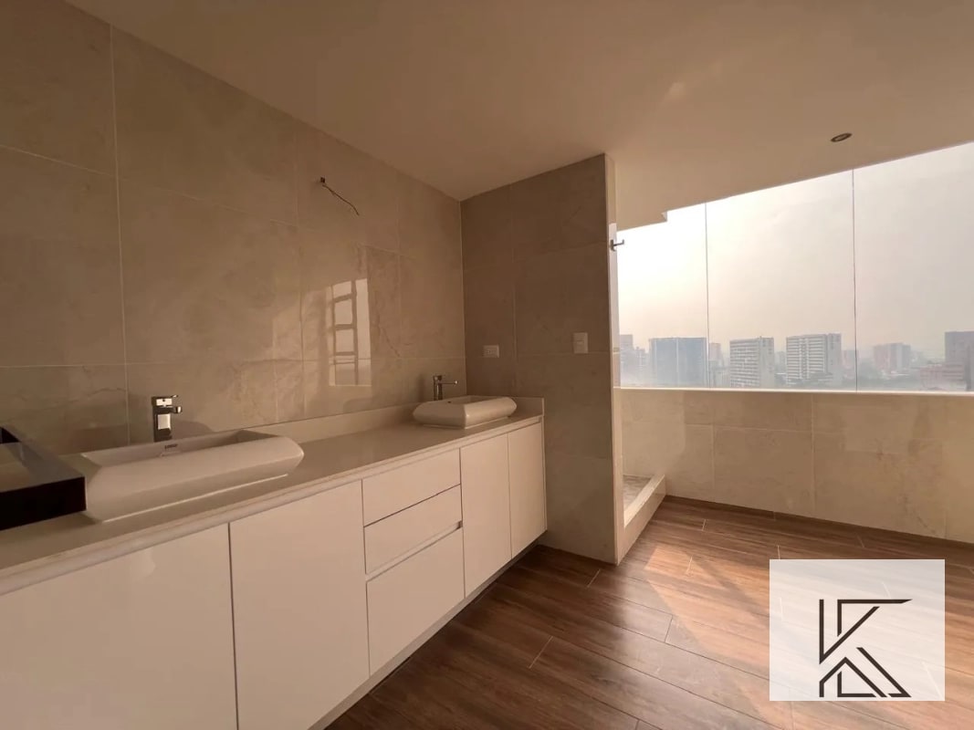 Elegante apartamento en venta en el Condominio Milenia, zona 10 - 8
