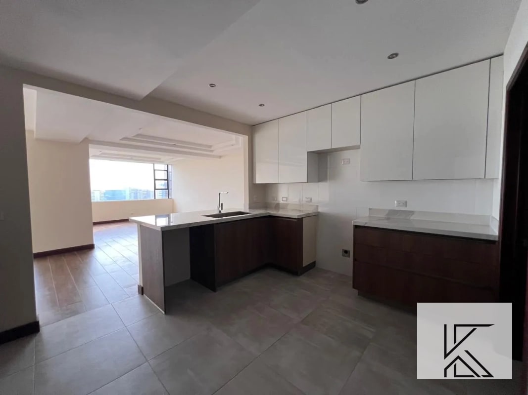Elegante apartamento en venta en el Condominio Milenia, zona 10 - 7