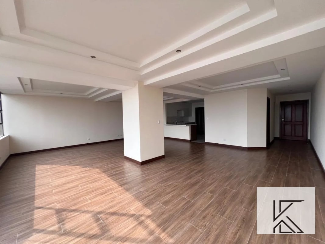 Elegante apartamento en venta en el Condominio Milenia, zona 10 - 5