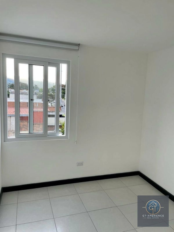 Apartamento en venta o renta en edificio Museo San Mateo, zona 7 - 8