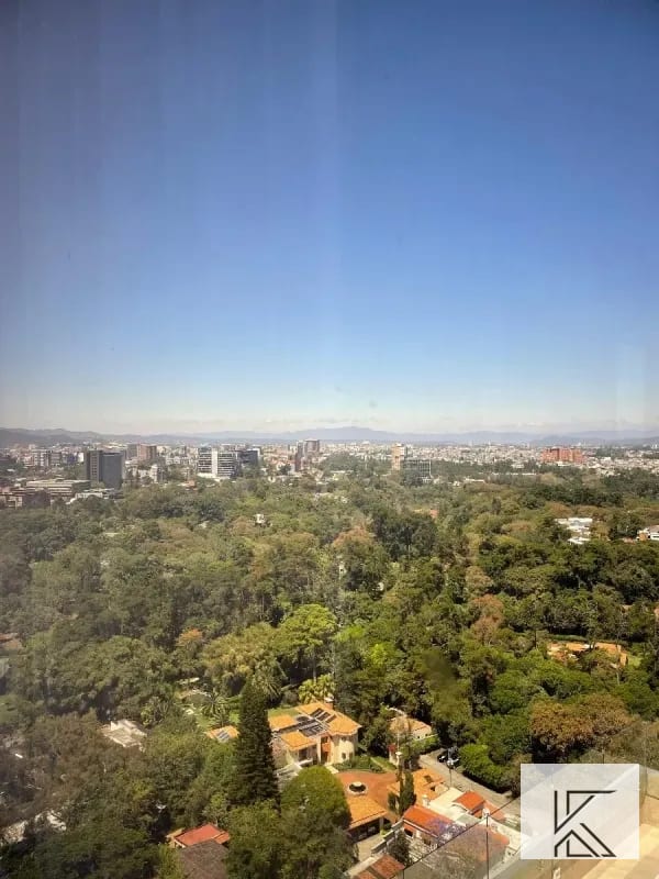Moderno y Lujoso Penthouse en el Edificio Milenia, zona 10 (copia) — Apartamento en Venta en Milenia, Zona 10, Guatemala, Ciudad — foto 16 de 16
