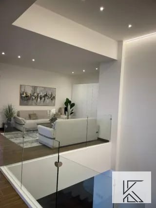 Moderno y Lujoso Penthouse en el Edificio Milenia, zona 10 (copia) — Apartamento en Venta en Milenia, Zona 10, Guatemala, Ciudad — miniatura 14 de 16