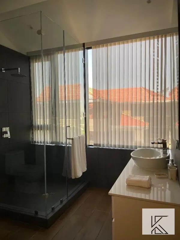 Moderno y Lujoso Penthouse en el Edificio Milenia, zona 10 (copia) — Apartamento en Venta en Milenia, Zona 10, Guatemala, Ciudad — foto 12 de 16