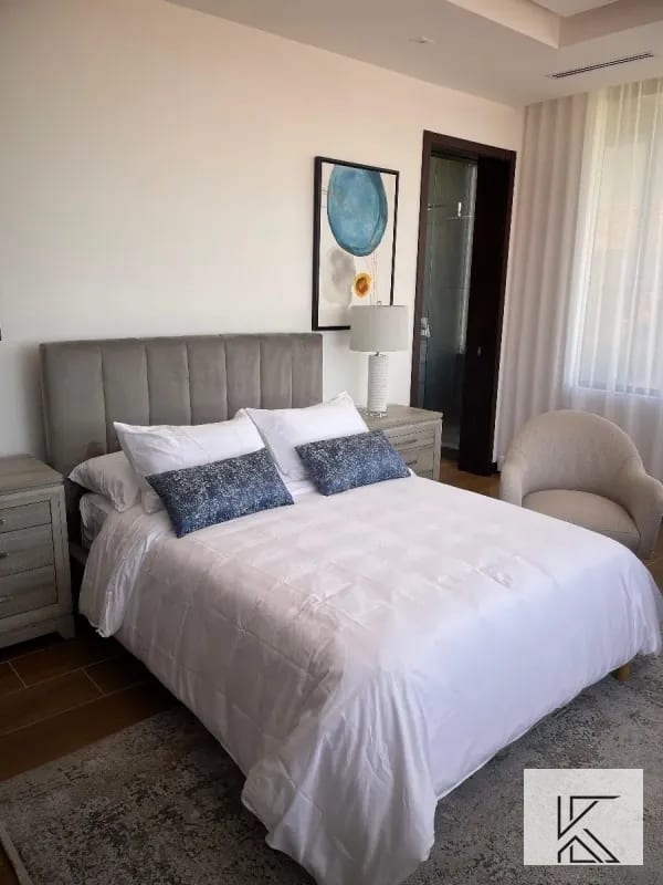 Moderno y Lujoso Penthouse en el Edificio Milenia, zona 10 (copia) — Apartamento en Venta en Milenia, Zona 10, Guatemala, Ciudad — foto 10 de 16
