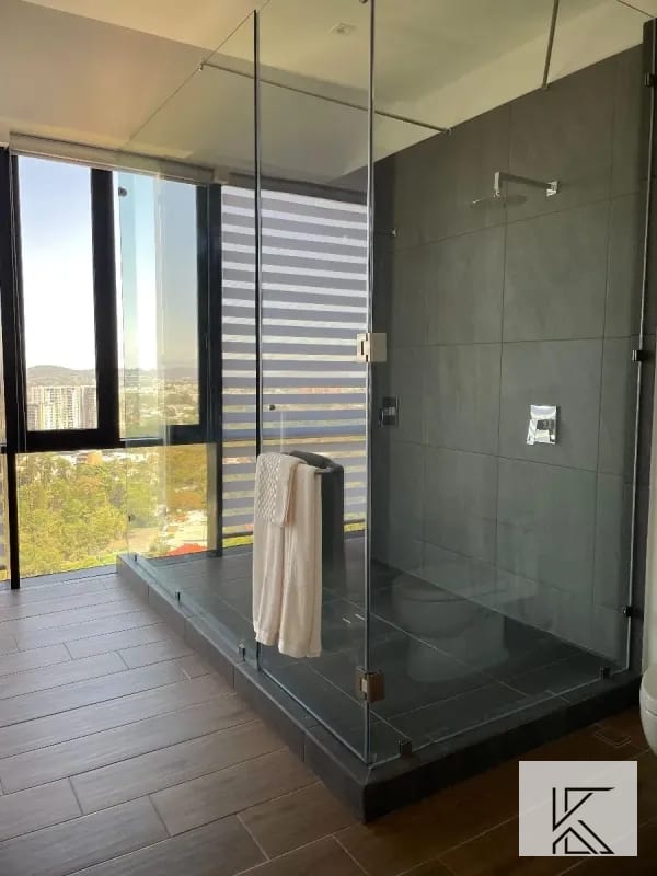 Moderno y Lujoso Penthouse en el Edificio Milenia, zona 10 (copia) — Apartamento en Venta en Milenia, Zona 10, Guatemala, Ciudad — foto 8 de 16