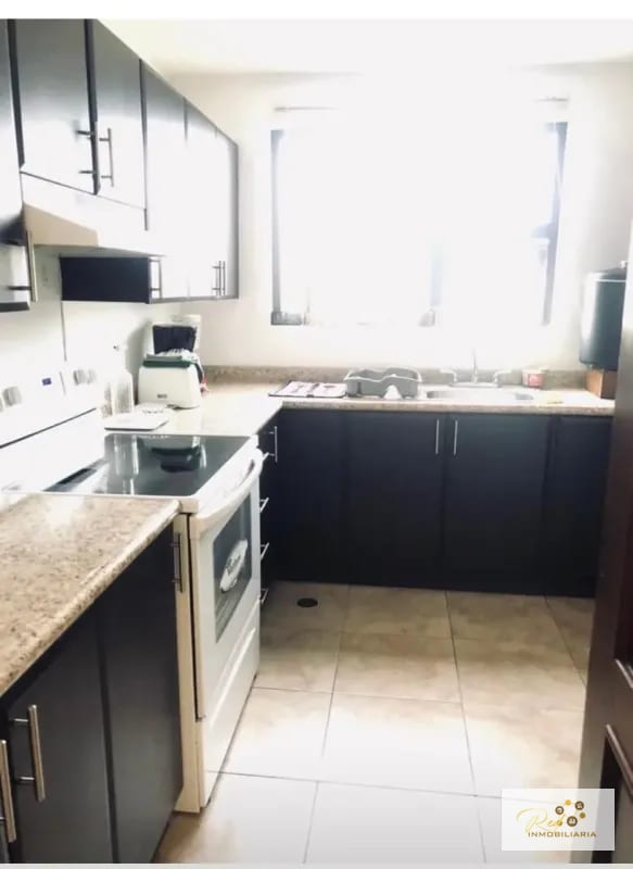 Venta de apartamento en Vivaldi zona 14 — Apartamento en Venta en Vivaldi, Zona 14, Guatemala, Ciudad — foto 4 de 6