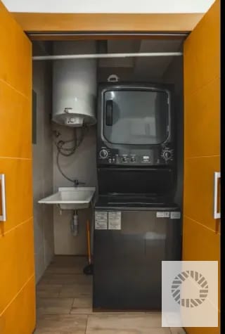 VENDO APARTAMENTO  CITY HAUS,ZONA 10 — Apartamento en Venta en Zona 10, Guatemala, Ciudad — miniatura 9 de 14