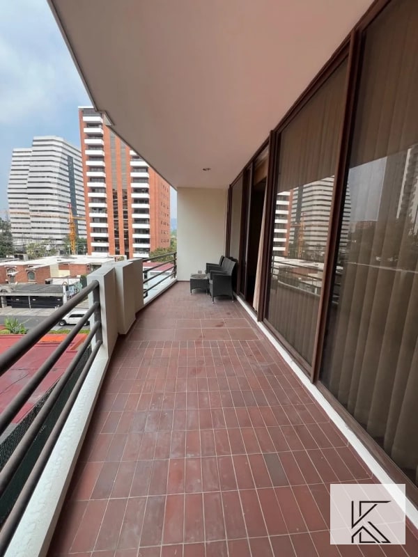 Apartamento en VENTA en Casa Rialto, zona 14 - 8