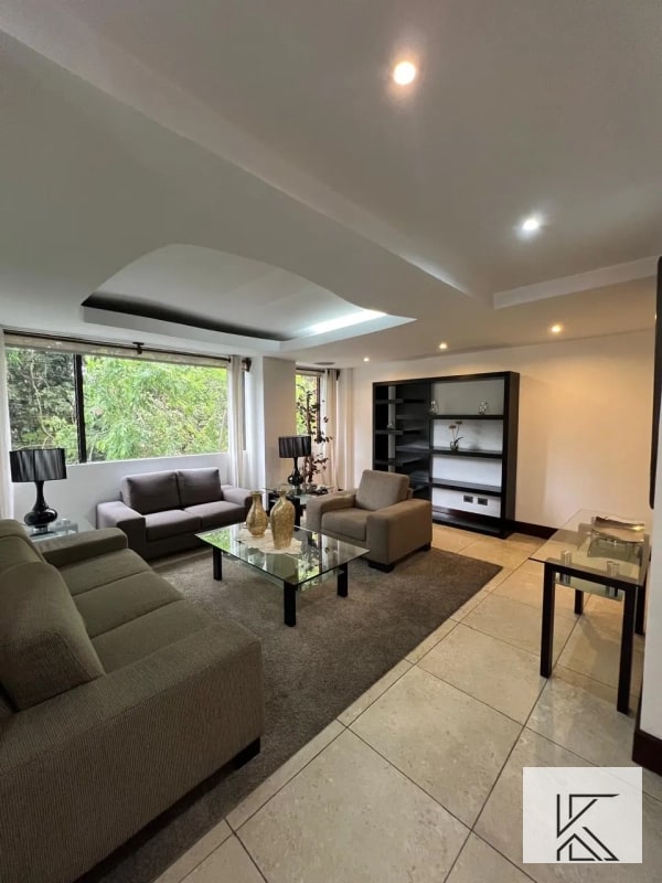 Amplio apartamento en ALQUILER en Moradas del Acueducto en zona 10 - 14
