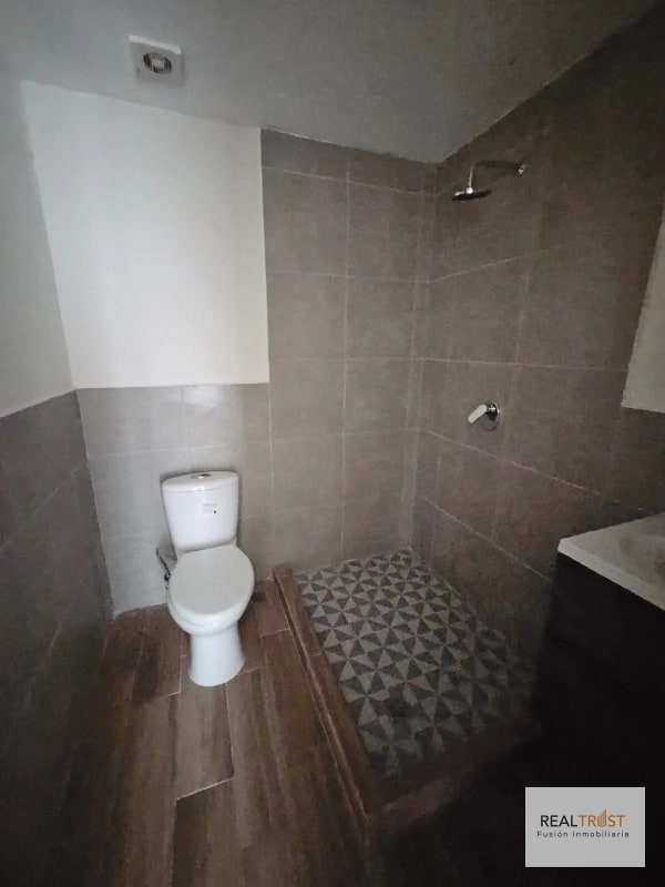 VENDO APARTAMENTO EN ZONA 11 SOBRE LA ROOSEVELT A LA ALTURA DEL CENTRO ESPAÑOL - 6