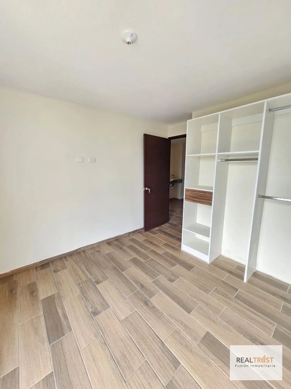VENDO APARTAMENTO EN ZONA 11 SOBRE LA ROOSEVELT A LA ALTURA DEL CENTRO ESPAÑOL - 7