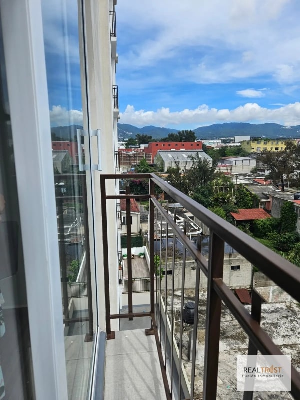 APARTAMENTO EN VENTA ZONA 11 A LA ALTURA DE CENTRO ESPAÑOL ROOSEVELT - 1