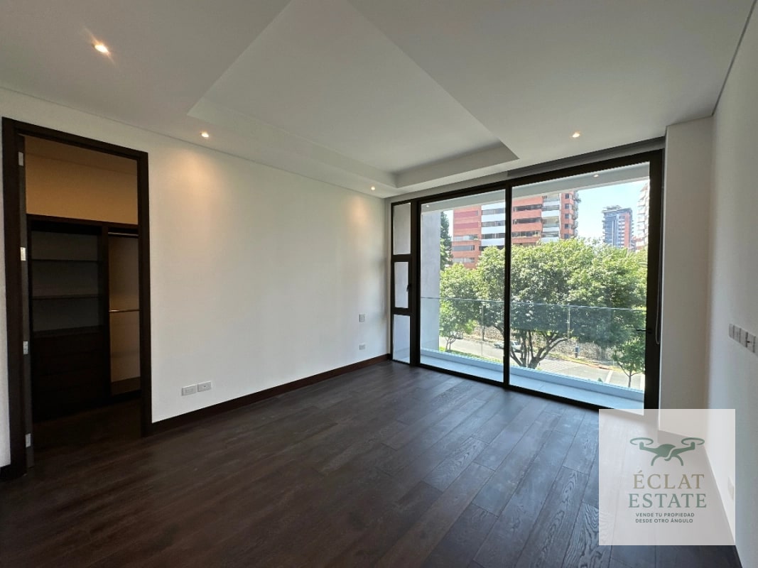 Apartamento en Renta en Echo Zona 14 | 2 Habitaciones, 2 Parqueos - 4