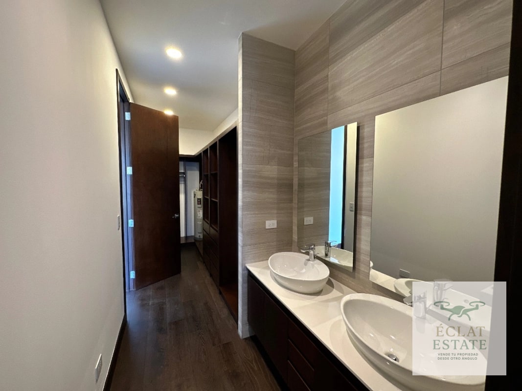 Apartamento en Renta en Echo Zona 14 | 2 Habitaciones, 2 Parqueos - 3
