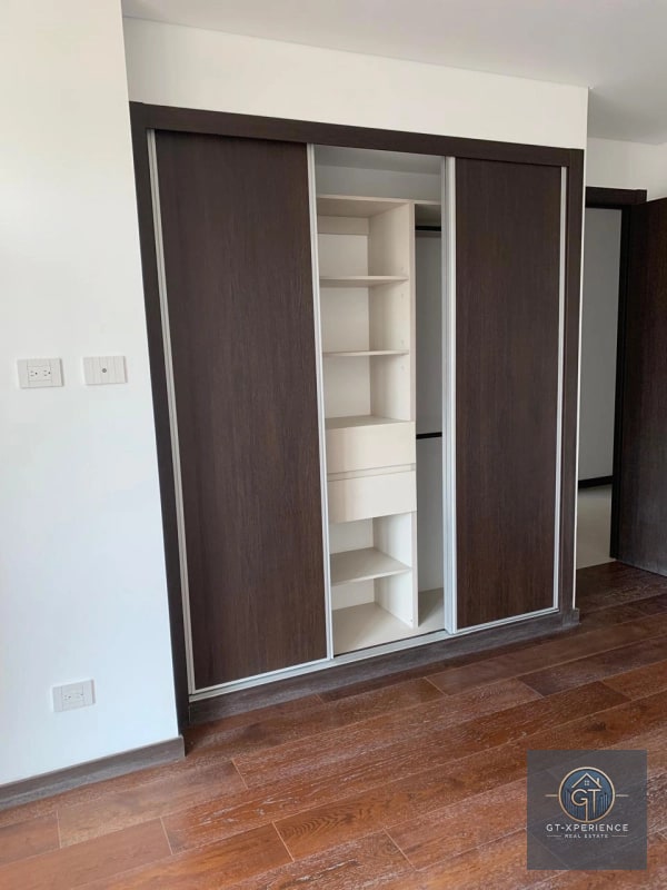 Lindo y amplio apartamento en AZORES, Zona 15 VHII - 12