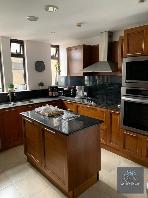 Lindo apartamento amueblado en Tiffany II Zona 10 - 13