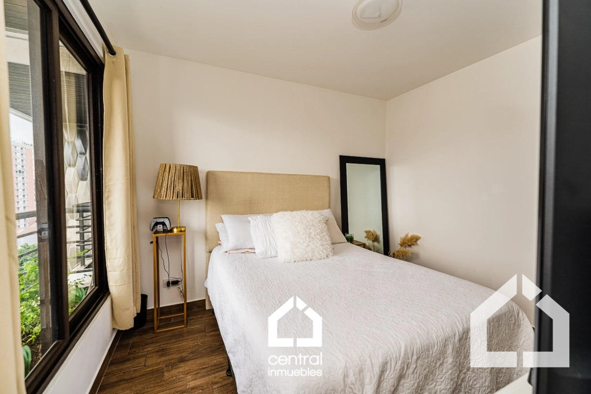 En venta apartamento de 2 habitaciones en Balmes 47, zona 11 - 11